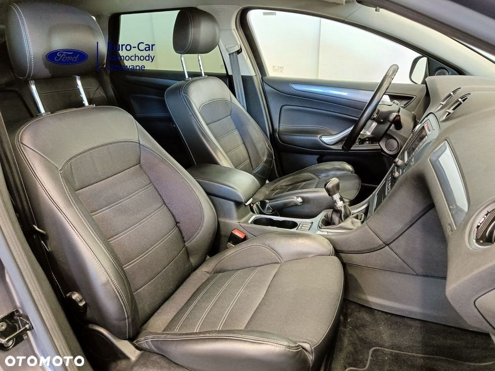 Ford Mondeo - 15