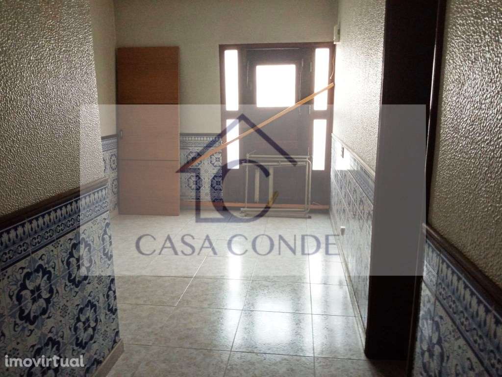 Moradia Isolada Duplex T4 para Remodelar | Excelente Potencial de V... - Grande imagem: 4/25