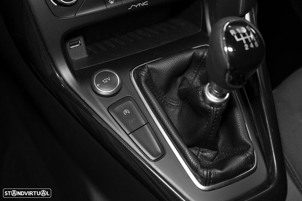 Ford Focus SW 1.5 TDCi Titanium - 23