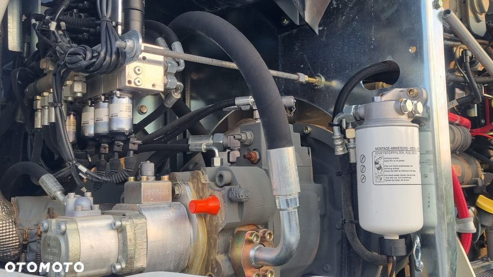 Liebherr A912/ 2017r/ Maszyna sprowadzona/ - 16