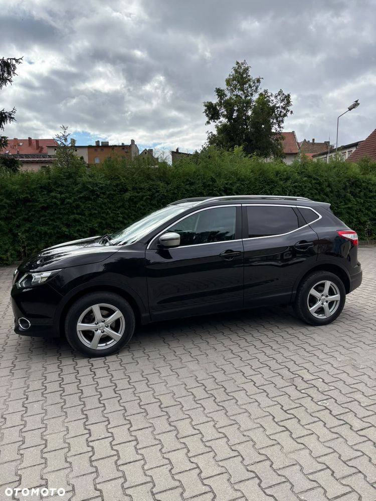 Nissan Qashqai 1.5 dCi N-Connecta EU6 - 4