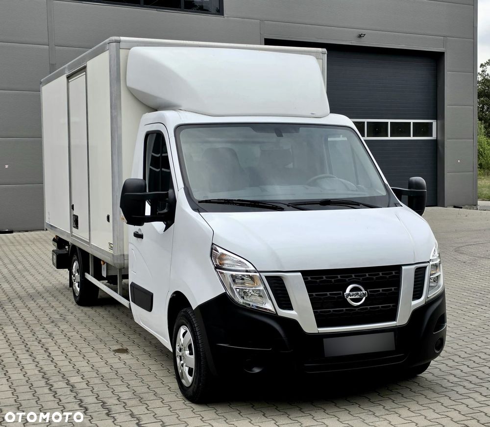 Nissan NV400 - 4