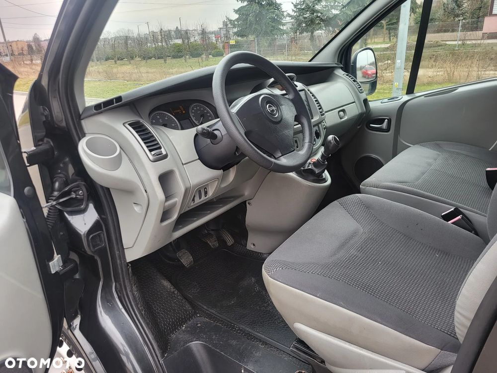 Opel Vivaro - 20
