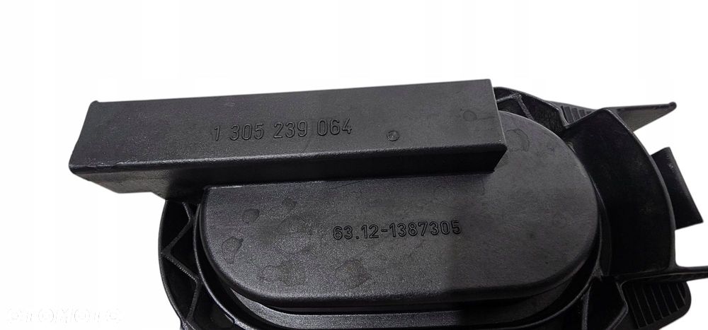 Bmw E36 Zaślepka Lampy Pokrywa Dekiel Świateł Drogowych Bosch 1387305 - 6
