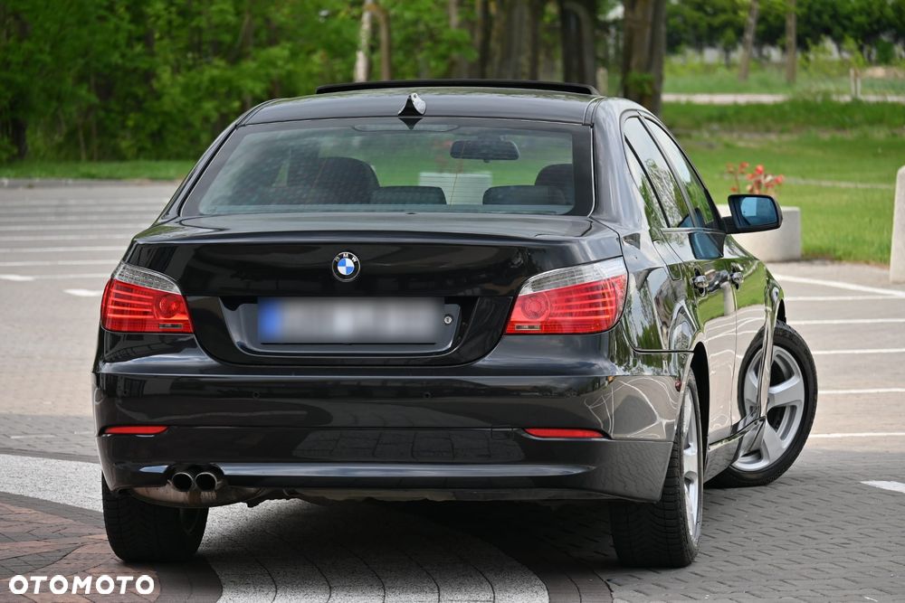 BMW Seria 5 530d Edition Sport - 16