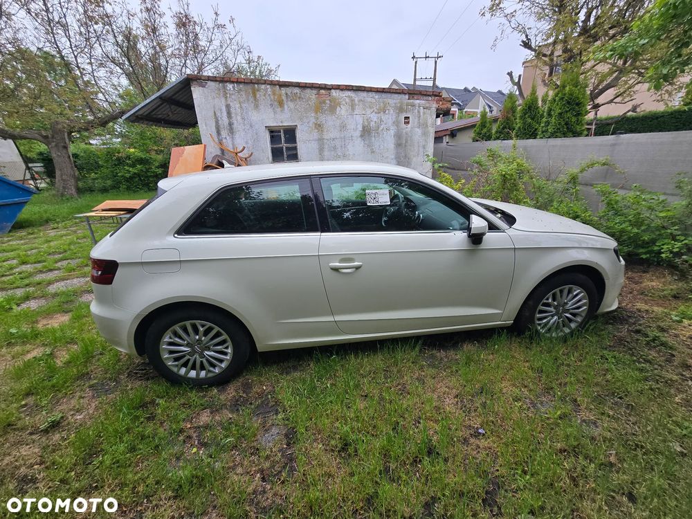 Audi A3 3-drzwiowe 1.4T FSI Attraction - 4