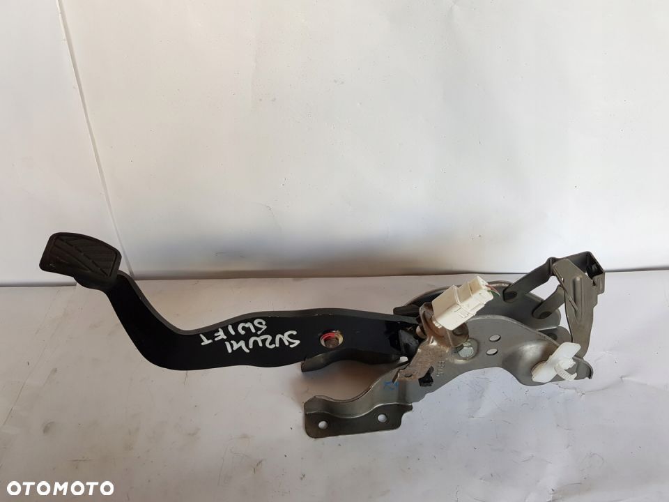 pedał sprzęgła hamulca suzuki swift mk7 1.2