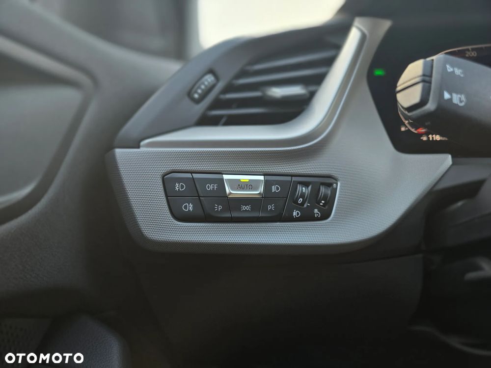 BMW Seria 1 118i Advantage - 27