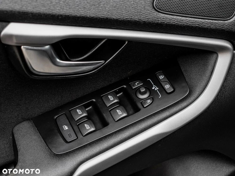 Volvo V40 D2 Geartronic - 29
