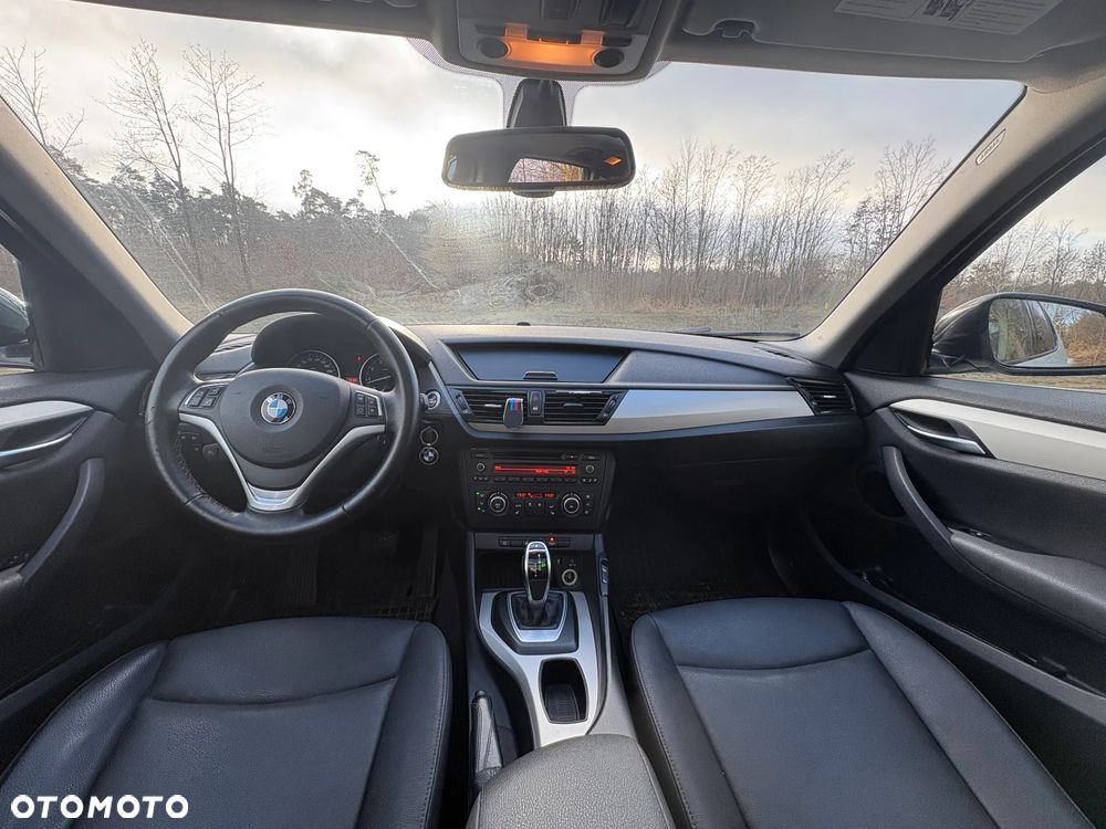 BMW X1 xDrive28i Sport Line - 13
