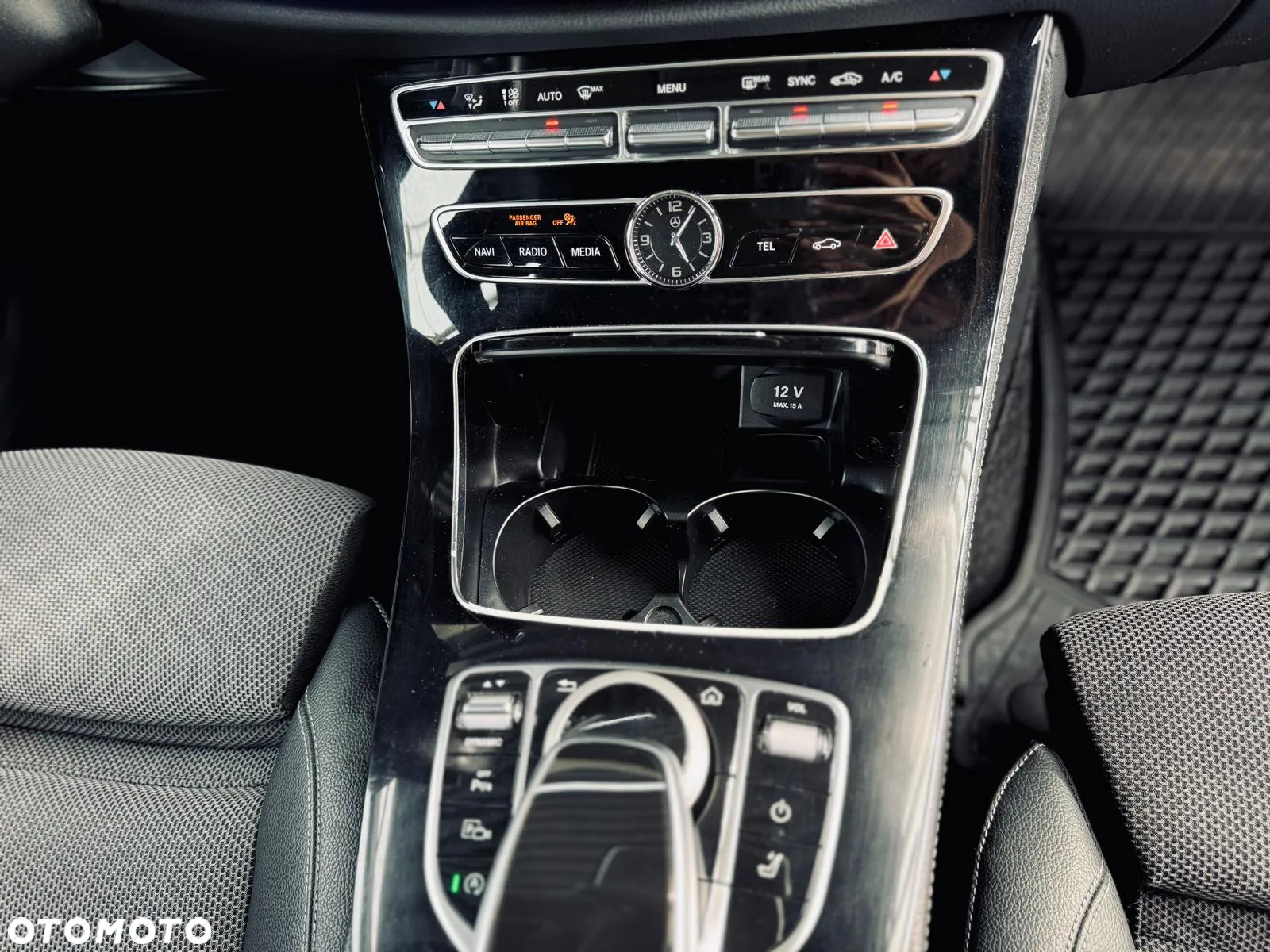 Mercedes-Benz Klasa E 220 d T 9G-TRONIC Avantgarde - 35