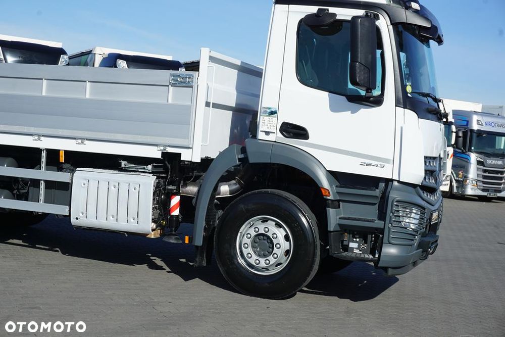 Mercedes-Benz AROCS / 2643 / 6 X 4 / SKRZYNIOWY + HDS / HIAB 228 E – 4 / WYS. 13 M - 18