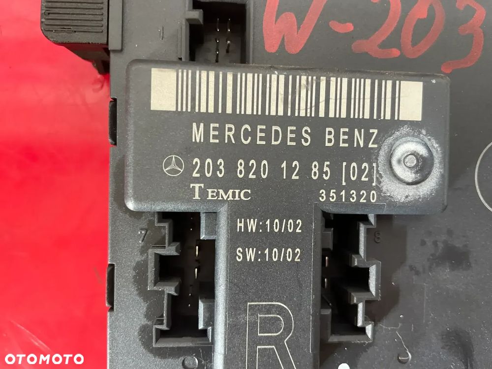 Prawy przód Moduł drzwi Mercedes-Benz W 203 OE 2038201285 - 2