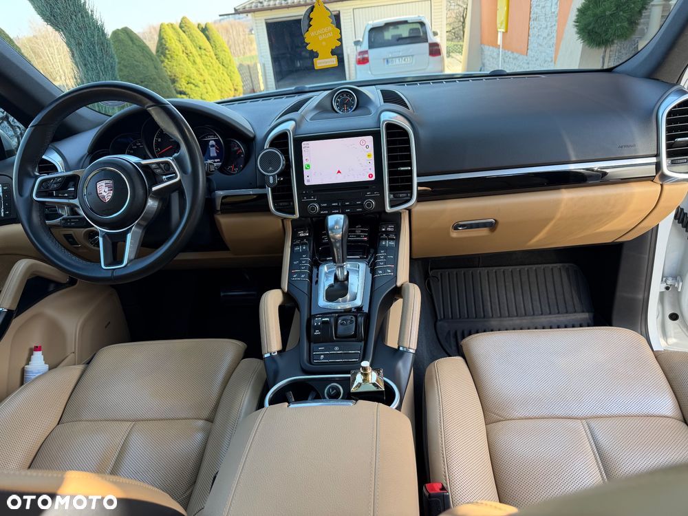 Porsche Cayenne Platinum Edition - 19