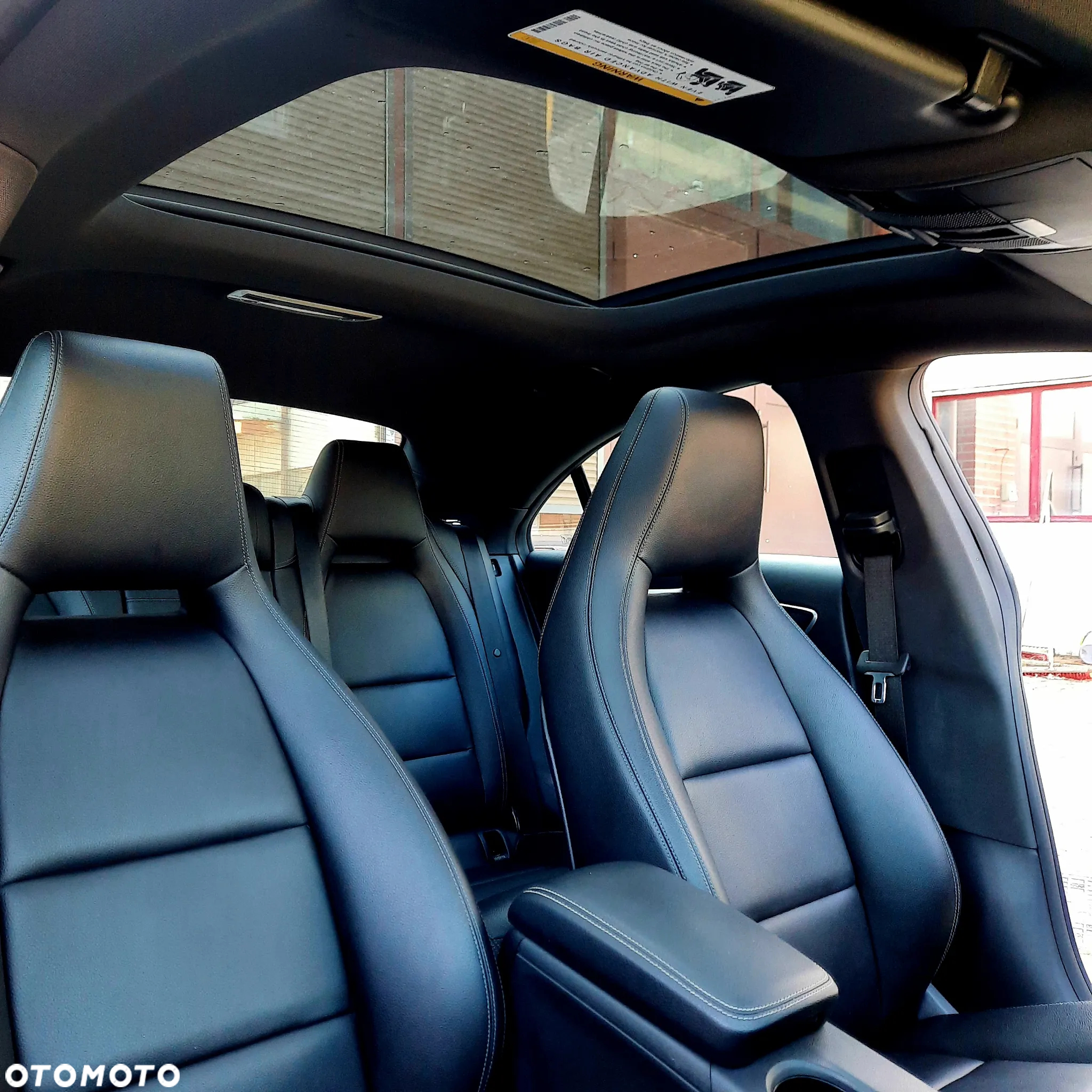 Mercedes-Benz CLA 250 4-Matic - 25
