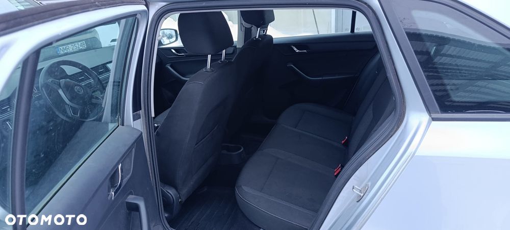 Skoda RAPID 1.2 TSI Edition - 5