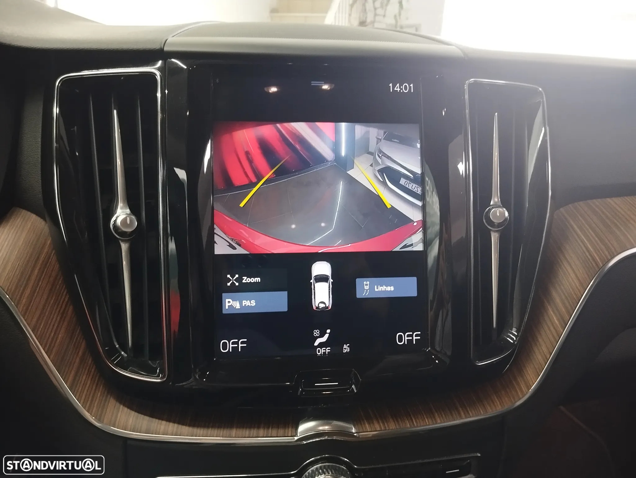 Volvo XC 60 2.0 D3 Momentum Plus - 27