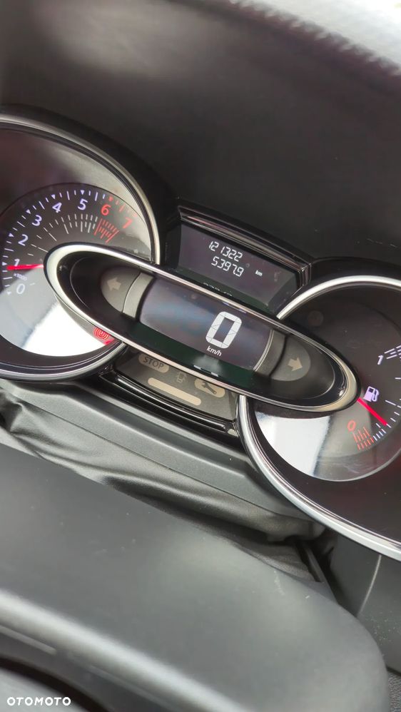 Renault Clio 1.2 16V Alize - 11