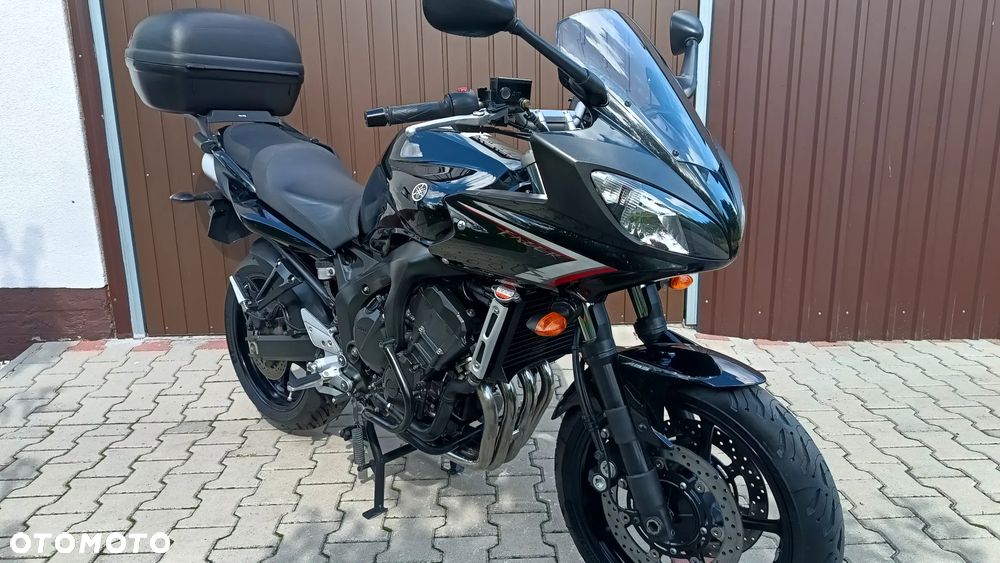 Yamaha FZ6