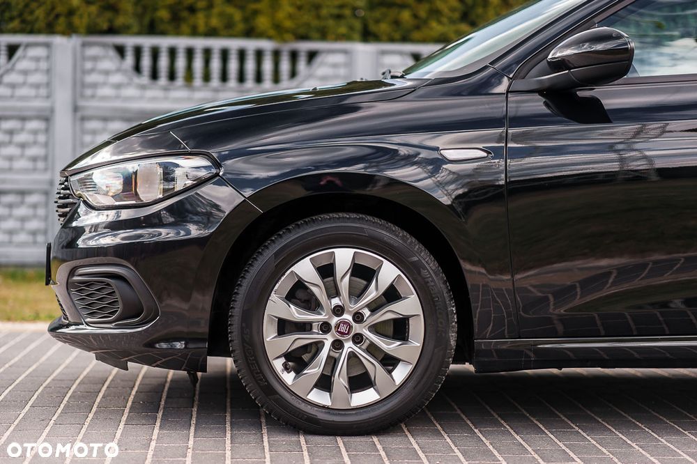 Fiat Tipo 1.4 16V More - 17
