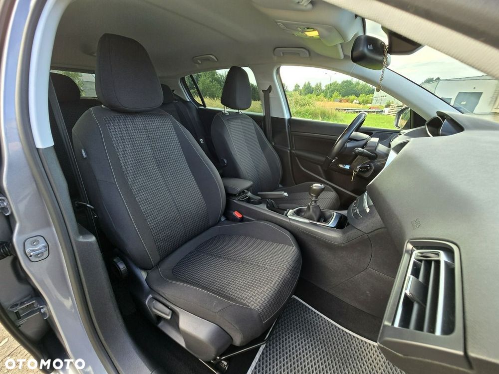 Peugeot 308 - 26
