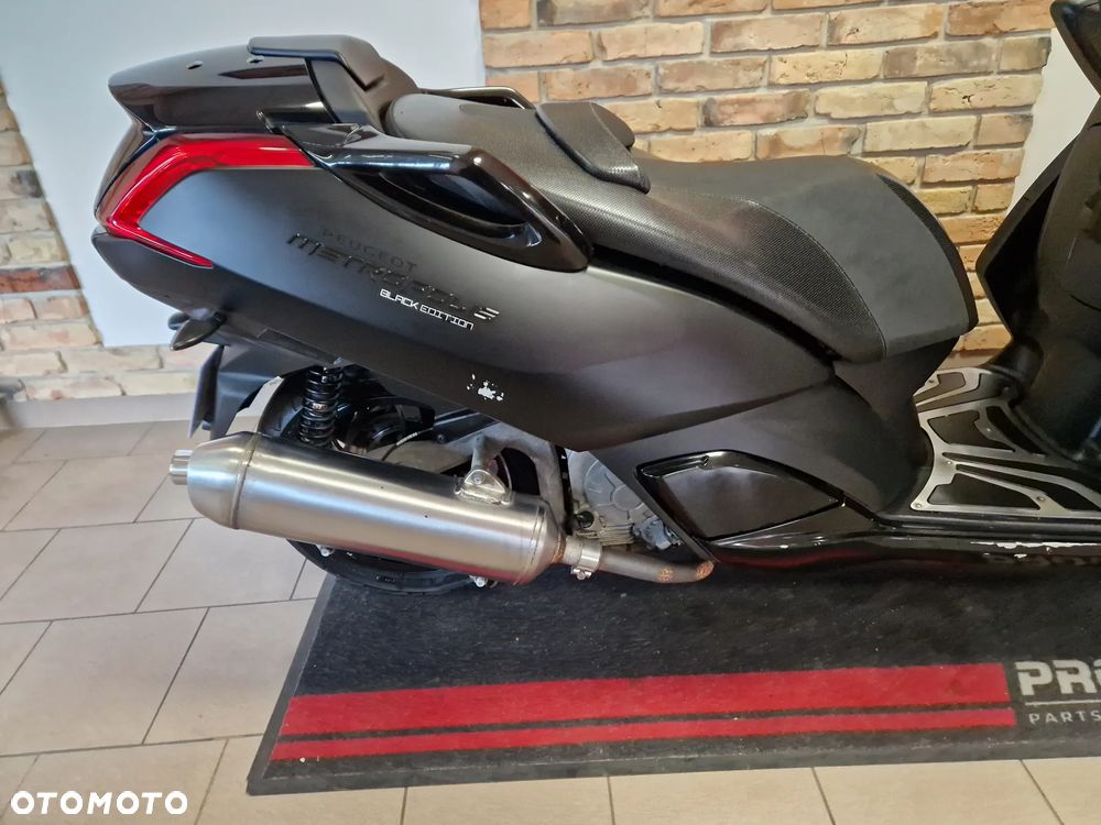 Peugeot Metropolis - 12