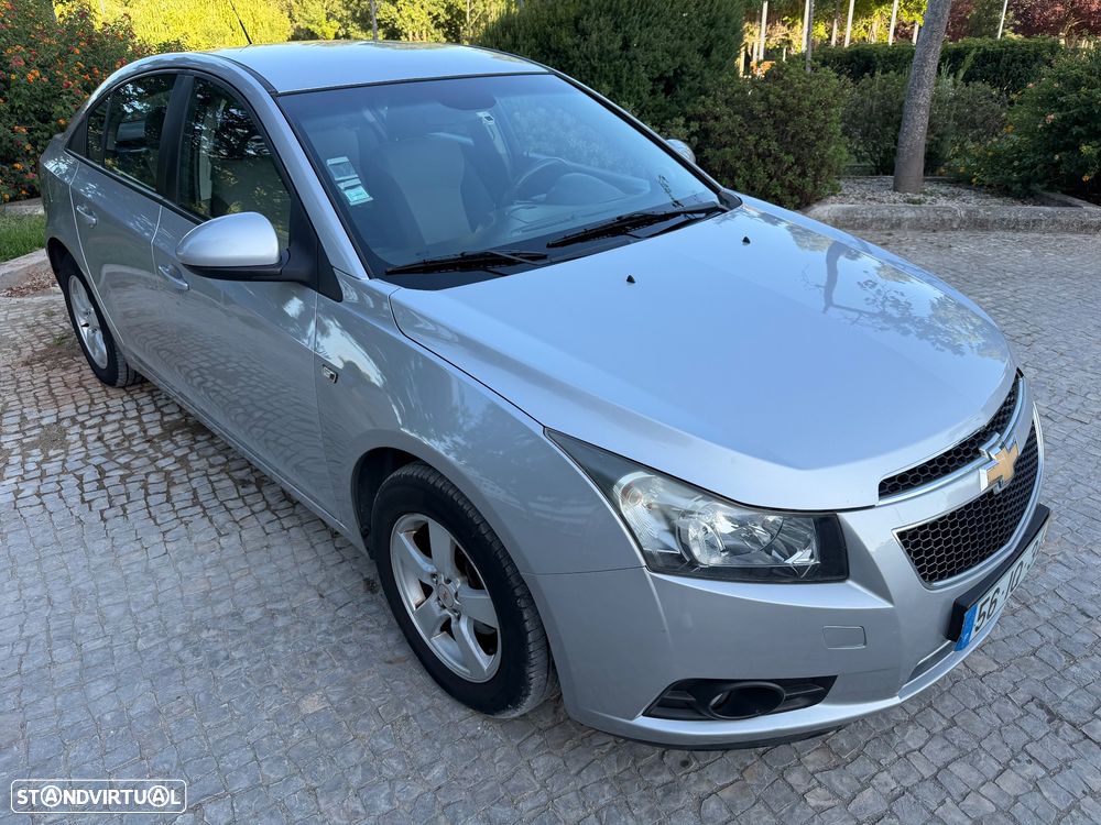 Chevrolet Cruze 1.6 LS - 7