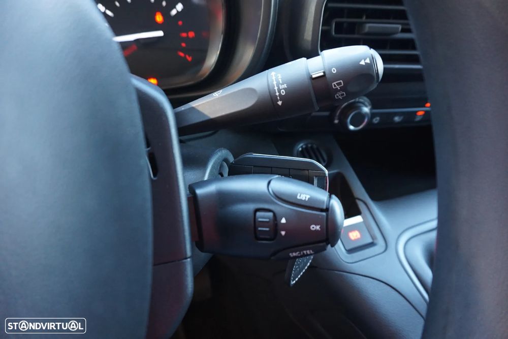 Toyota Proace City 1.5D 102 3 lug. Comfort IVA dedutível - 42