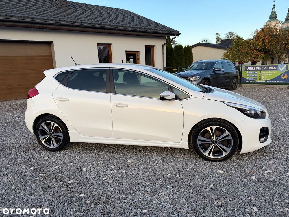 Kia Ceed 1.6 CRDi GT Line - 33