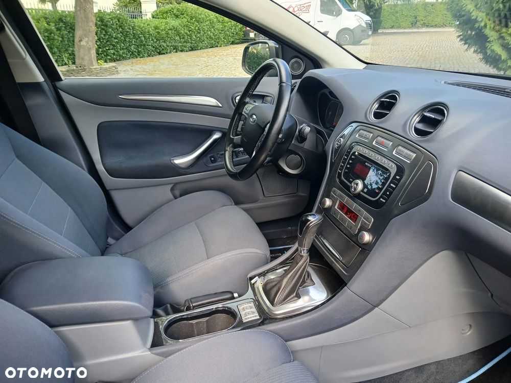 Ford Mondeo - 15