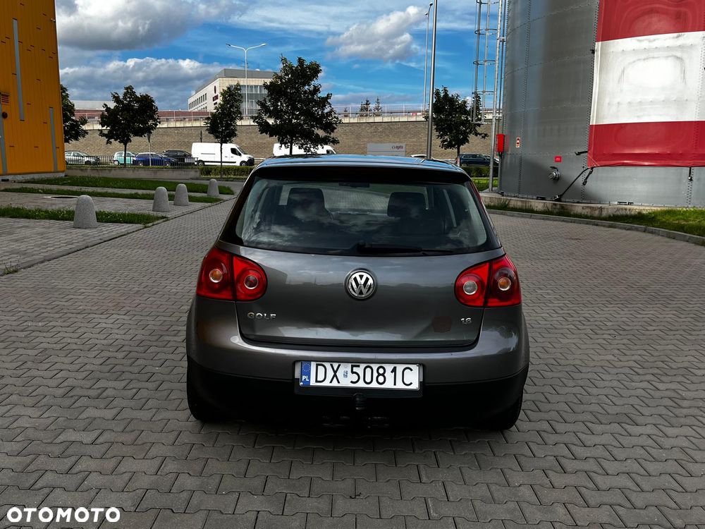 Volkswagen Golf - 15