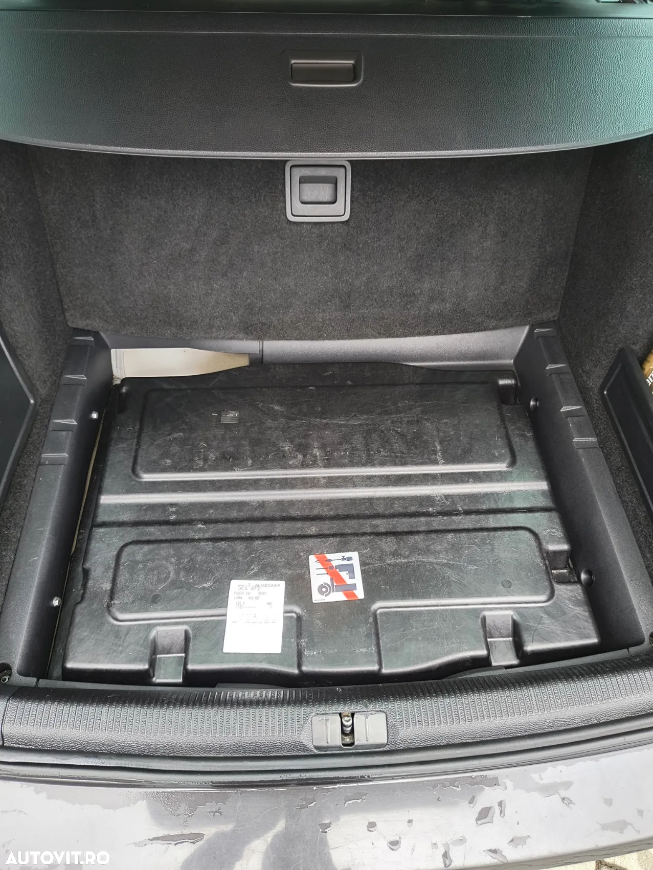 Volkswagen Passat - 30