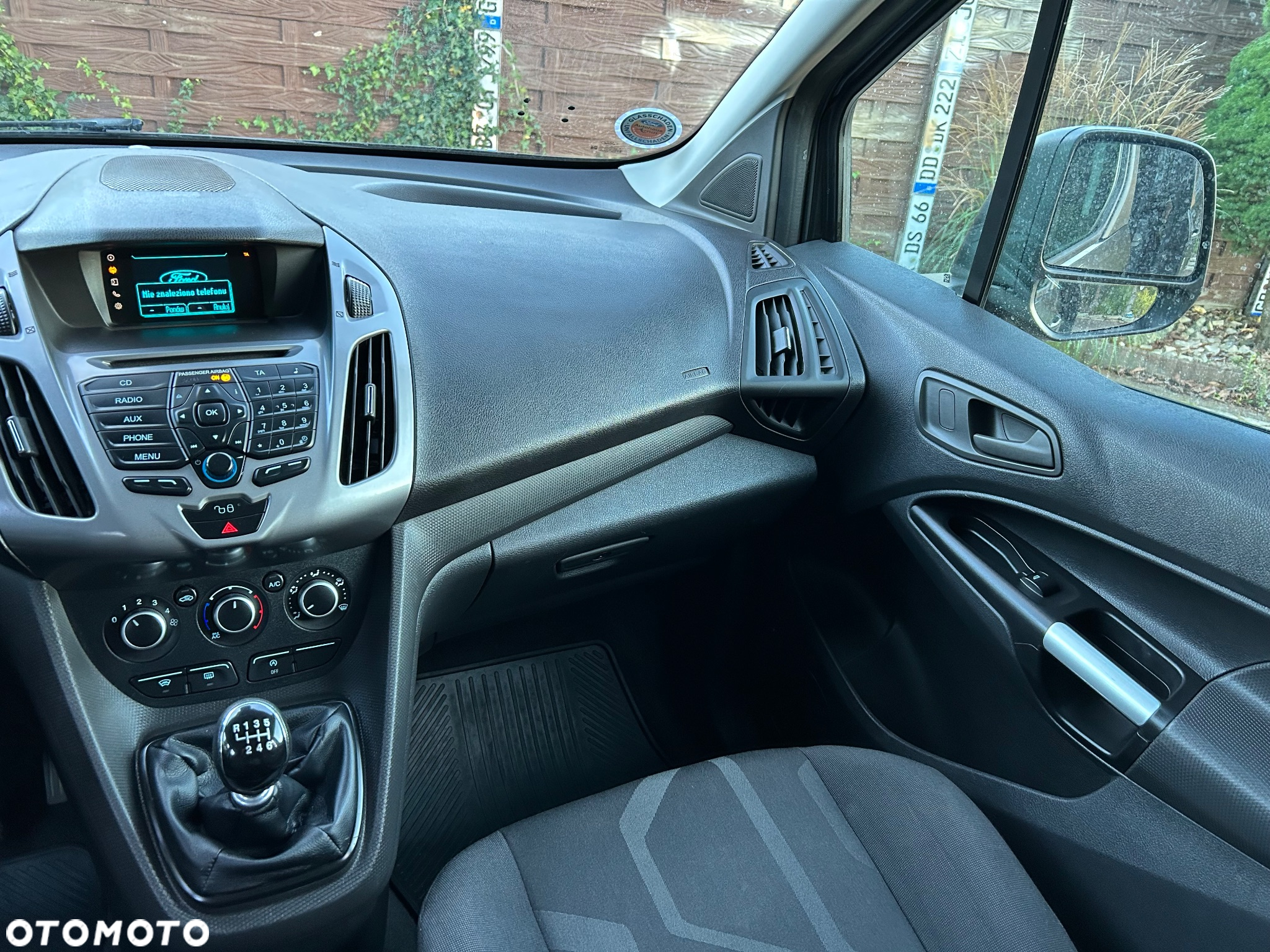Ford Tourneo Connect - 33