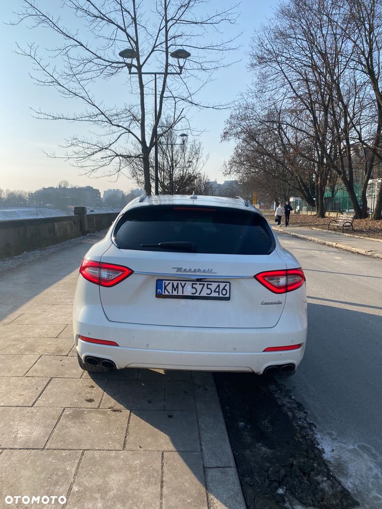 Maserati Levante S Q4 - 3