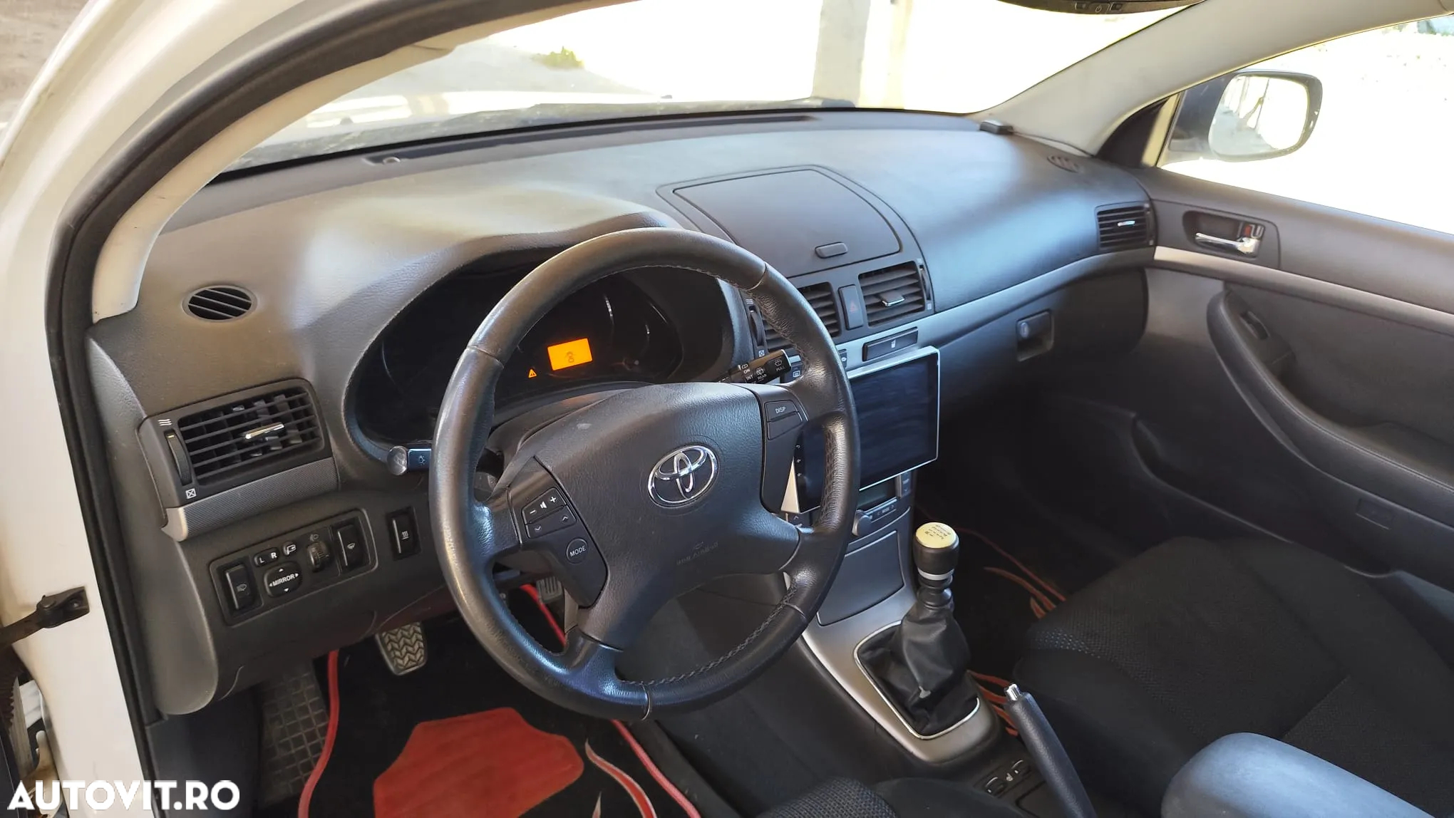 Toyota Avensis 2.0 D-4D Station Wagon Executive - 10