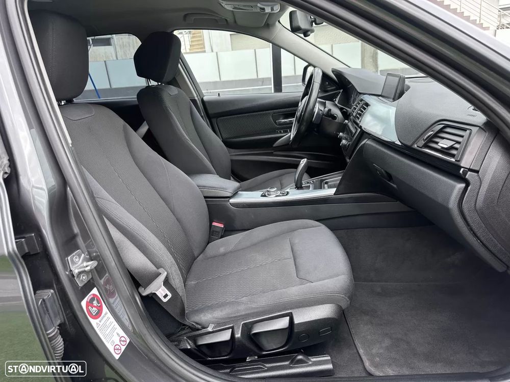 BMW 320 d Auto Line Sport - 55