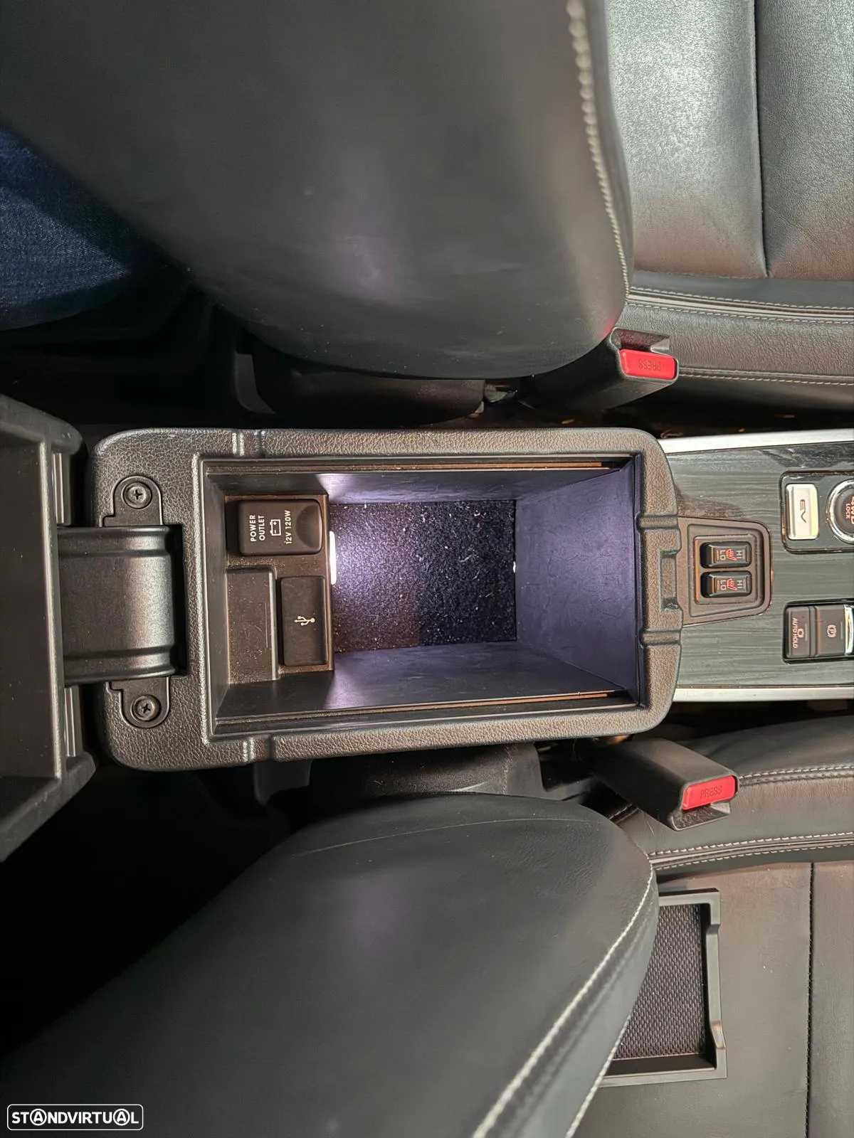 Mitsubishi Outlander 2.0 PHEV Instyle - 11