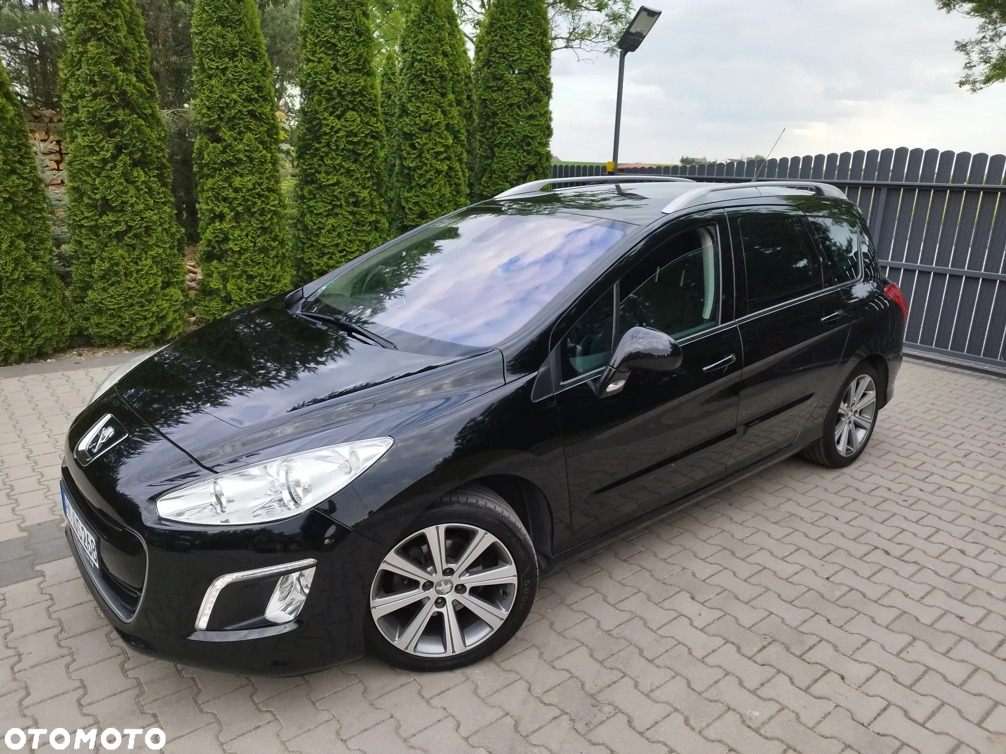 Peugeot 308 SW HDi FAP 110 EGS6 Premium - 12