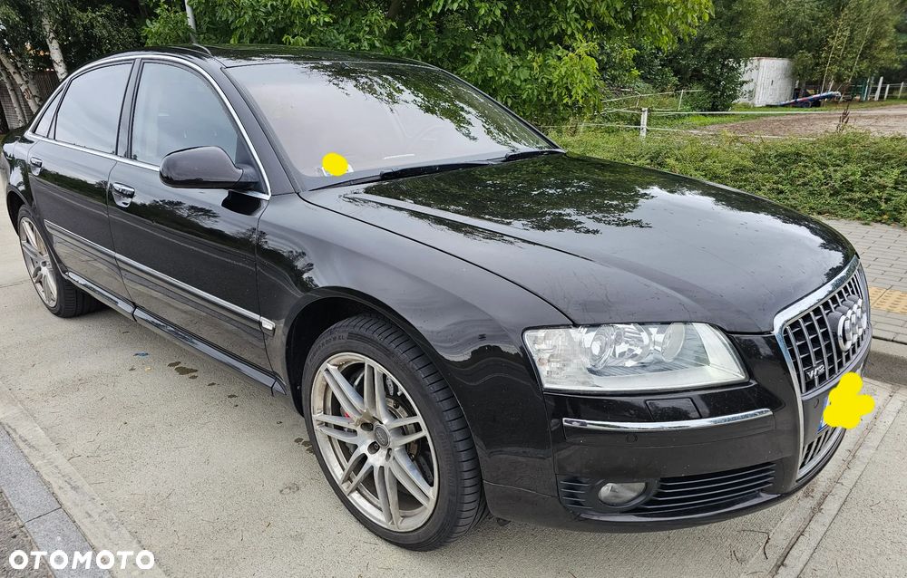 Audi A8 6.0 L Quattro - 1