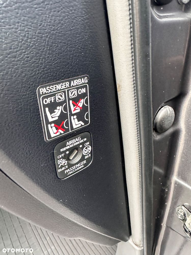 Toyota Land Cruiser - 31