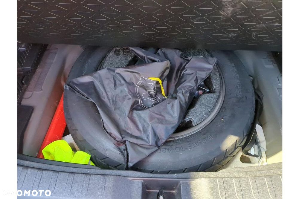 Toyota RAV4 - 16