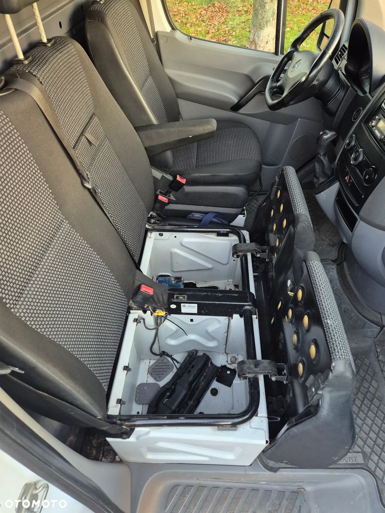 Mercedes-Benz SPRINTER - 34