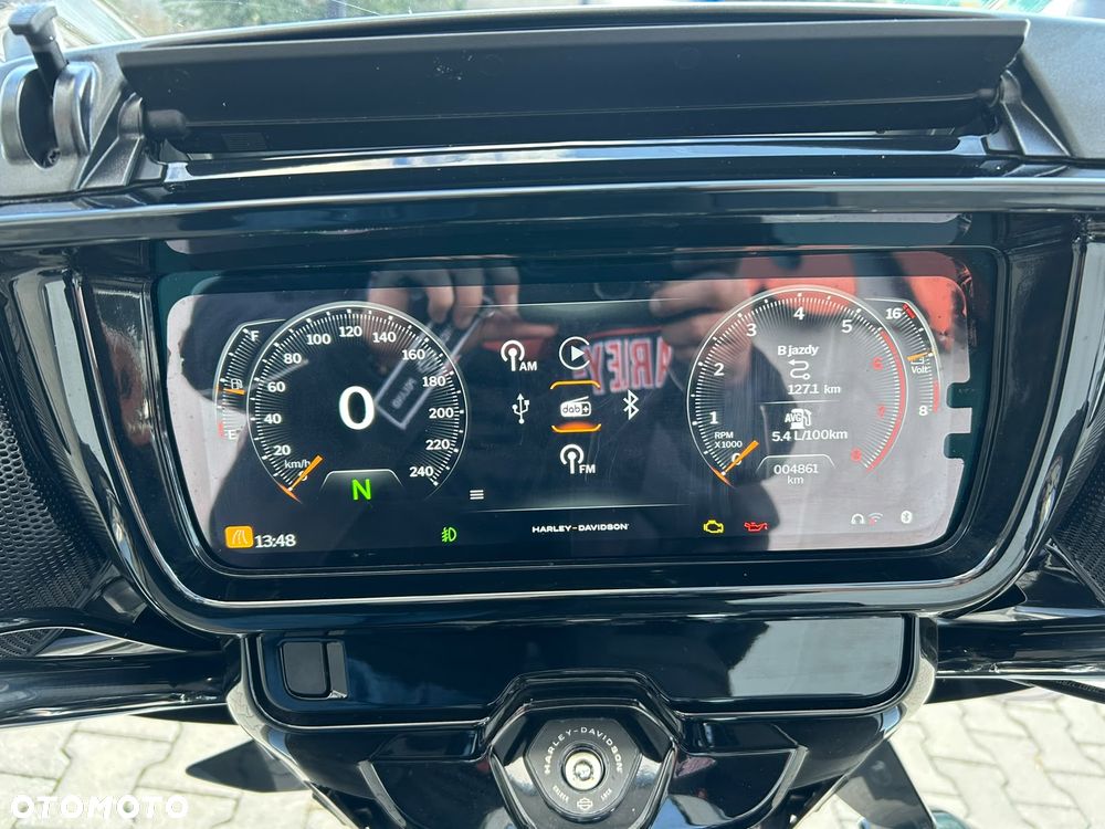 Harley-Davidson Touring Street Glide - 19