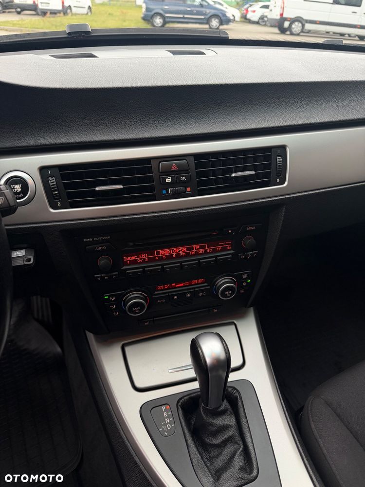 BMW Seria 3 - 29