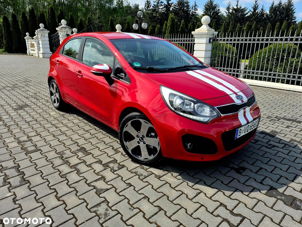 Kia Rio 1.4 Fifa World Cup Edition - 10