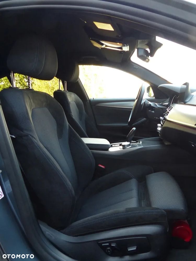 BMW Seria 5 530i xDrive M Sport sport - 14