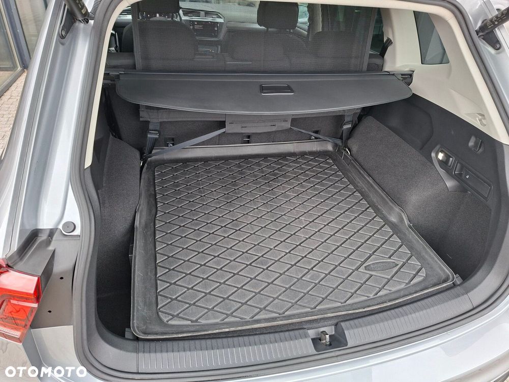 Volkswagen Tiguan Allspace - 14