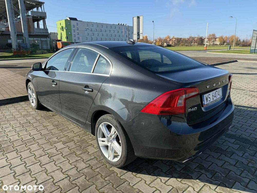 Volvo S60 - 2