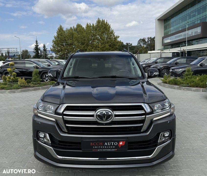 Toyota Land Cruiser - 9