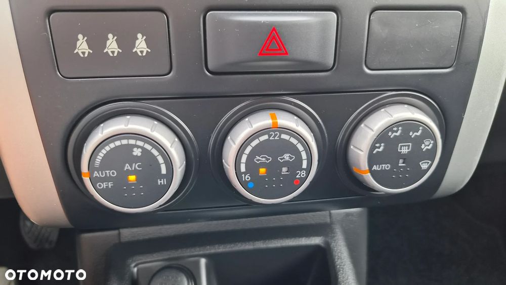 Nissan X-Trail 2.0 dCi 4x4 DPF XE - 14